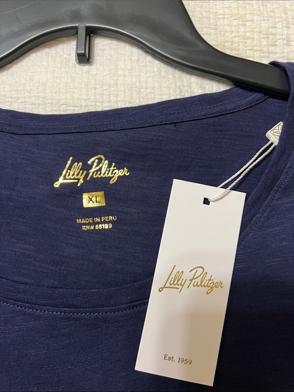 Lilly Pulitzer Navy Short Sleeve Crewneck Tee - Picture 3 of 3